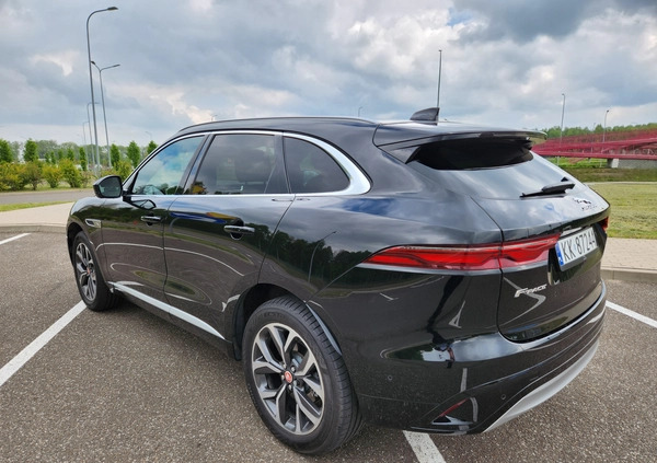 Jaguar F-Pace cena 209900 przebieg: 30500, rok produkcji 2021 z Warszawa małe 596